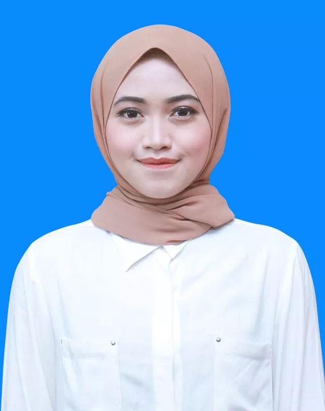 Contoh warna background biru foto setengah badan